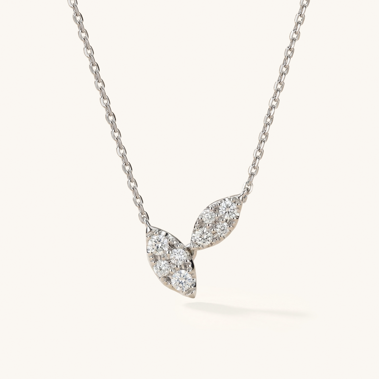 Hoja Diamond Necklace